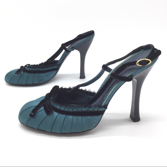 Louis Vuitton Silk and Lace 4.5” Heels - Picture 3 of 6